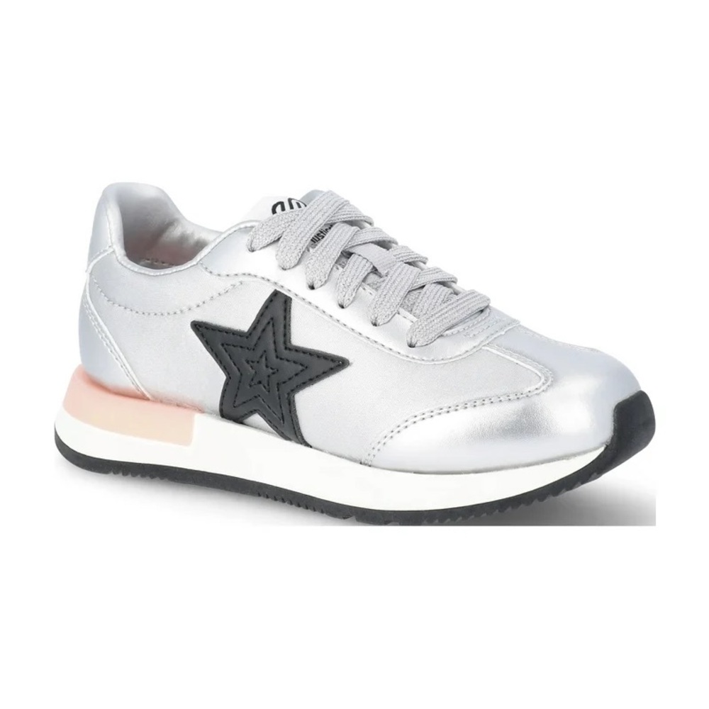 Silver girls jogger Sneakers with Black Star Accent size 3 big girls